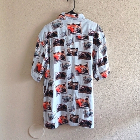 CLEAR Water Outfitters Shirt. - Picture 3 of 3